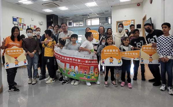 匡智紹邦晨輝學校的小朋友和家長踏出了社區遊戲的第一步。