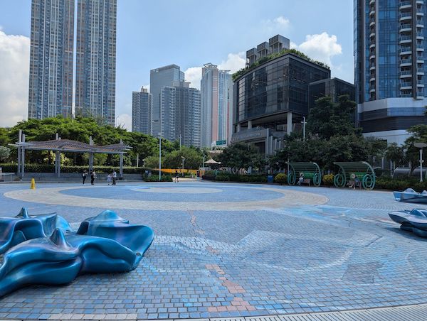 將康文署管轄的海濱變成社區遊戲基地，相信一定大受街坊歡迎，11月9日荃灣公園廣場約定您！