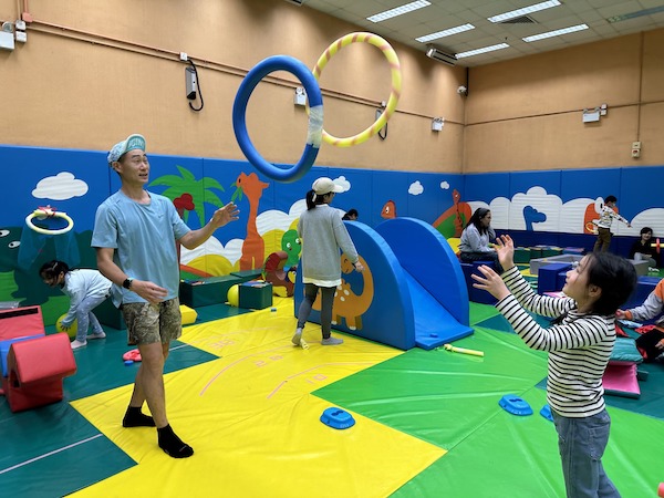 家長角色：家長是小朋友們最好的玩伴。一起參與、一起投入、一起開心，與孩子創造難忘的親子回憶！