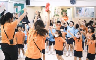 一班人玩更好玩，所以誠意邀請您和小朋友一起參與智樂「開卷有Play」親子工作坊！