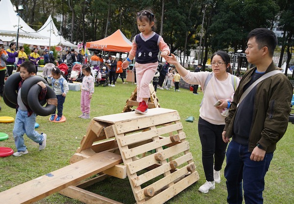 冒險陣地：由橋板、木梯、木板、車內膽等組件組成的冒險陣地，讓參加者根據喜好和能力調整挑戰度，在千變萬化的冒險組合中體驗平衡、跳躍和攀爬。