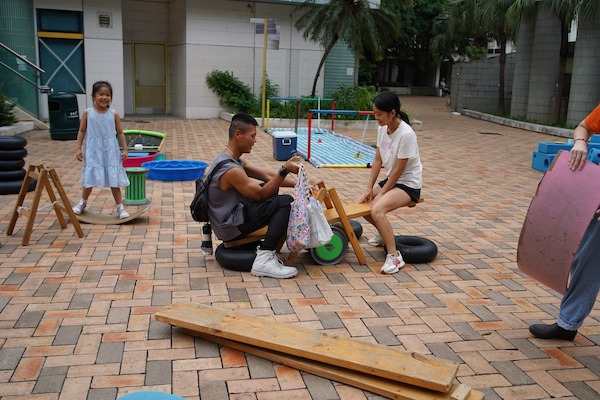 簡單遊戲，為家長們帶來喘息和放鬆的機會。