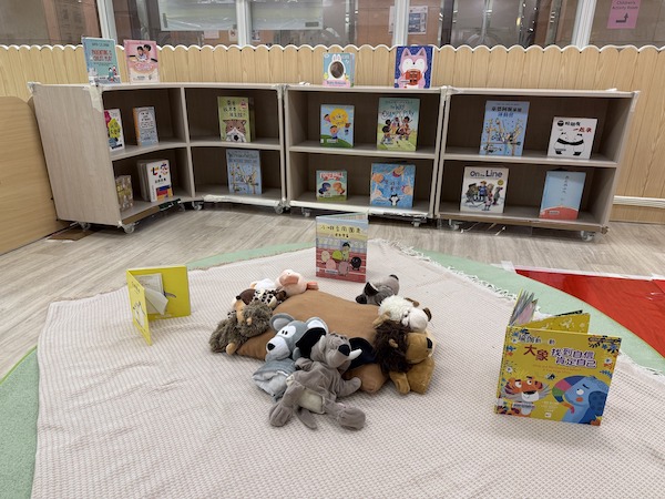 除了主題繪本《動物奧運會》，場內還有圍繞運動主題的不同繪本和故事，歡迎細閱，再玩！