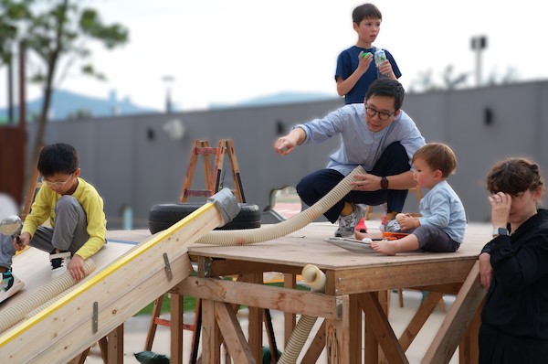 小朋友的二份一遊戲，需要家長的支持，才能成事！
