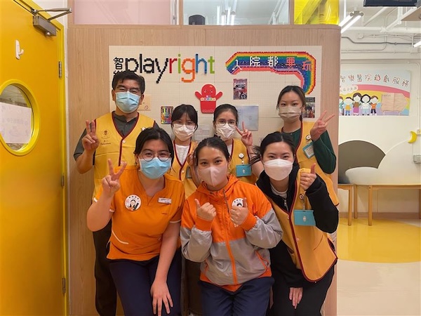 智樂的醫院遊戲師為義工安排簡而精的培訓，讓義工與病童玩得更安全、更有信心，玩出助人為樂的寶貴體驗！