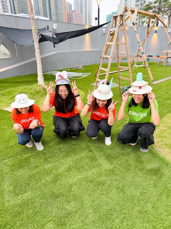 一起戴上復活帽，彈彈跳參與節慶開心巡遊！