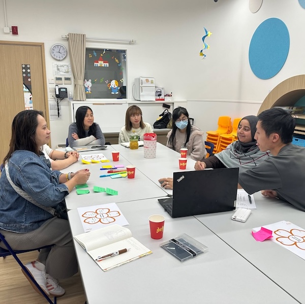 家長義工在參與「遊戲熱點」活動後，為拉近了義工之間的距離而興奮，亦為親子聯繫倍添親近而滿足、更為獲得社區街坊的尊重和接納而深感欣慰。