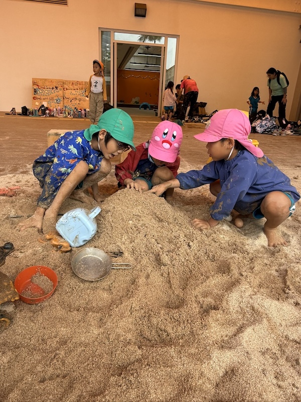 與同校的好朋友們一起玩、一起研究、一起發現！